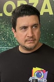 Hector en un evento